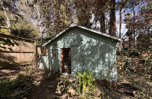 Capitola House | Cozy Capitola Dog-Friendly ADU - New Brighton Beach & Capitola Vibes