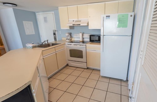Myrtle Beach Condo | New Palace Resort, Clean, Pools, High Floor, View!