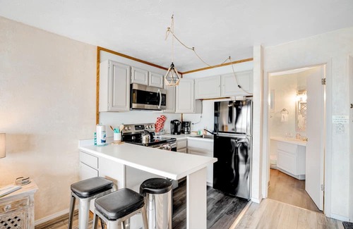 Neskowin Condo | Oceanfront, dog-friendly condo with Proposal Rock view, balcony & beach access