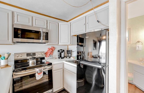 Neskowin Condo | Oceanfront, dog-friendly condo with Proposal Rock view, balcony & beach access