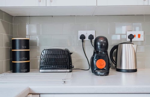 Bootle House | Franks house. 3 Bedroom house, sleeps 5. Just refurbished. Long stays welcome