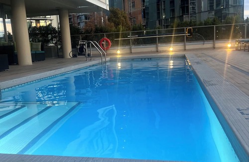 Downtown Victoria Condo | The FALLS 2-bedroom 2 bath condo in downtown Victoria next to the Empress Hotel