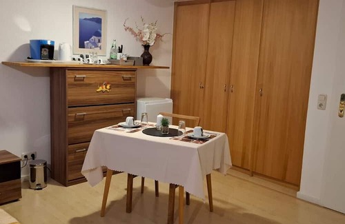 Linsengericht Apartment | Studio Apartment 'Spessartruhe' with Shared Terrace and Wi-Fi