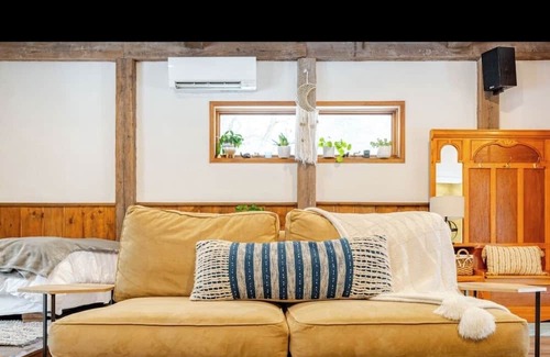 Uxbridge Apartment | Forest Nature Retreat with Fire Pit and Trails near Thermea Spa