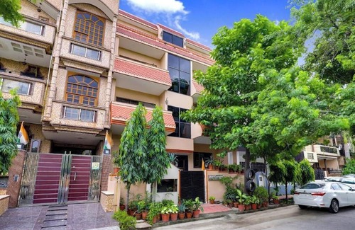 Noida Apartment | House of Comfort Noida 1 bedroom unit 5