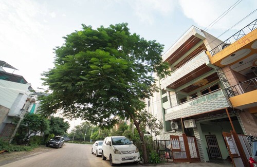 Jaipur Apartment | 2-bedroom apartment in welcoming Jaipur with AC/WIFI/kitchen/Dining Area/TV/