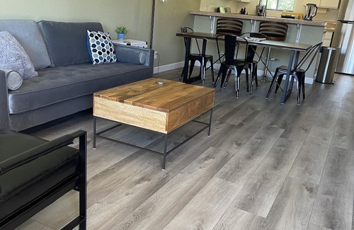 Tehachapi Apartment | Wonderful 2-bedroom apartment with AC in Tehachapi