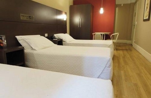 Republica Hotel | Vibrant São Paulo Getaway – Spacious Triplo Twin w/WiFi, 24h Reception + Gym