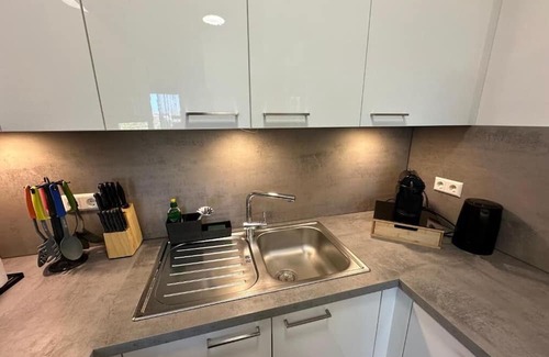 Kostheim Apartment | SUITE4ME - Balcony I Kitchen I Washing machine I Mainz-Kostheim