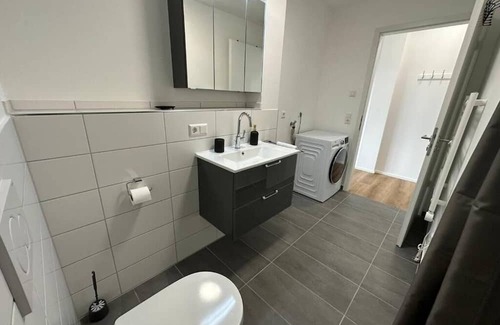 Kostheim Apartment | SUITE4ME - Balcony I Kitchen I Washing machine I Mainz-Kostheim