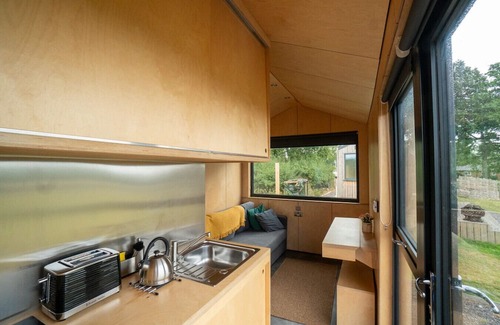 Shaftesbury House | Cosy Cabin at The Coppleridge 1