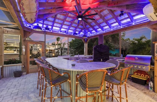Boca Grande House | 110 Damfino - Resort - Deep Water Dock(s), Hot tub, PickleBall Ct, Sleeps 14