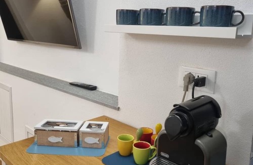 Voltri Apartment | Apartment 'Bedliving Nel Blu' with Sea View, Wi-Fi and Air Conditioning