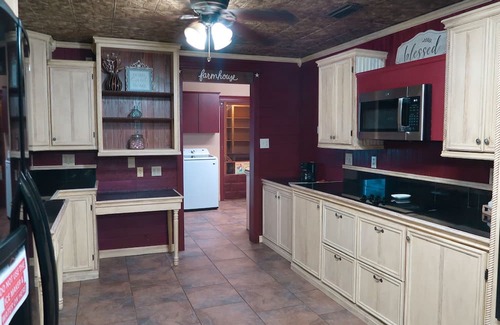 Webberville House | Beautiful 4-bedroom home in Webberville