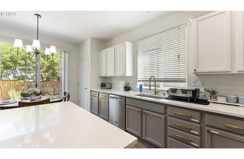 Hillsboro House | Very Spacious Modern 6BR Group Getaway