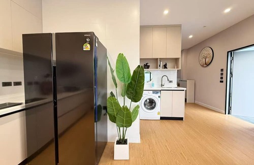 Wat Ket Villa | Chiang Mai Old City Brand New 5Star Luxury Private Pool Villa 4 Bedrooms