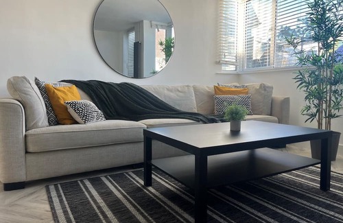 The Lanes Apartment | Spacious 2-bed, 2-bed apartment in the heart of Brighton