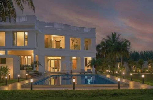 Vadanemelli Villa | Truliv Villa Ivory- Elegant Family 4BHK with Pool