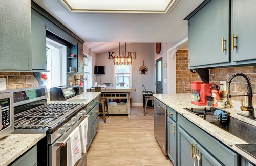 Bethlehem House | Little Woodland Home: Hidden Gem By Dtwn Bethlehem