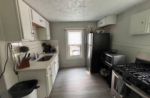 Woodmere House | Great little house in Woodmere/Beachwood, Orange