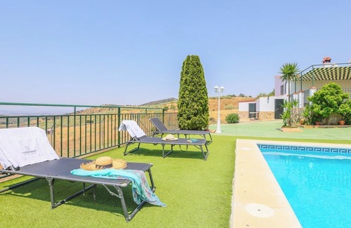 Guadalcanal Villa | Casa Rural Los Conde Guadalcanal by Ruralidays