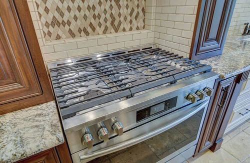 Bemis Park House | Spacious 5-bedroom luxury home in Downtown Omaha, Nebraska