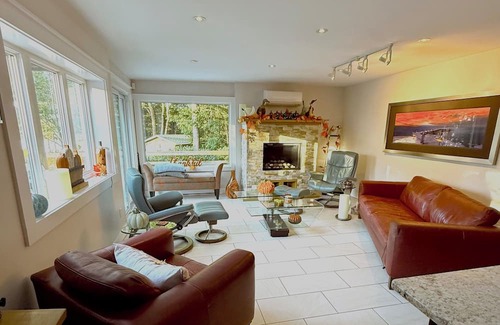 Halifax County House | Charming 4-bedroom lake house in Upper Tantallon