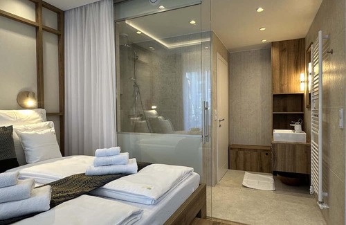 Zwierzyniec Apartment | CAMILLA junior suite - elegant design with sophisticated functionality