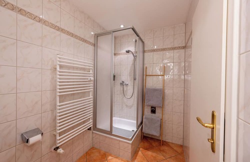 Sonnenberg Apartment | 2 Room Sonnenberg Wifi/Netflix