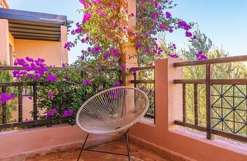 Tassoultante Apartment | Waky Club | Fabulous Flat