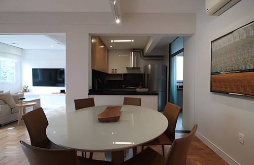 Leblon House | Leblon - Rua Dias Ferreira | Comfort, Charm & Perfect Location