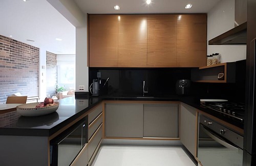 Leblon House | Leblon - Rua Dias Ferreira | Comfort, Charm & Perfect Location