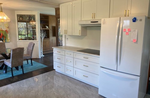 Utica House | Charming 2-bedroom house in New Hartford with parking