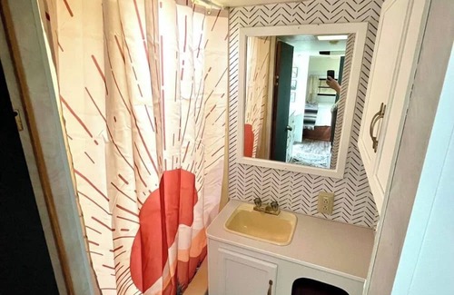 Peru House | Creekwood Camper In Peru