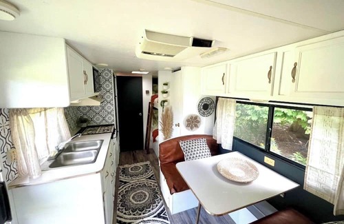 Peru House | Creekwood Camper In Peru