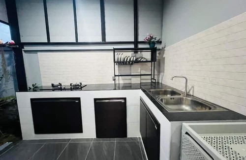 Mae Sot House | Holiday Home in Mae Sot