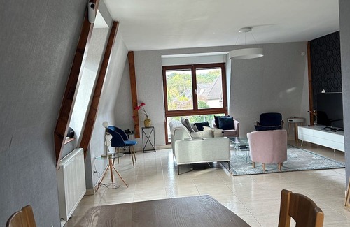 Illkirch-Graffenstaden Apartment | Quiet 100 m2 apartment