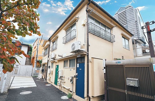 Akasaka Villa | Experience life in a private old private house in the heart of Tokyo｜3 bedrooms, 5 beds｜Excellent access to Akasaka, Roppongi, Ginza, Aoyama, Harajuku, Imperial Palace｜with private workspace