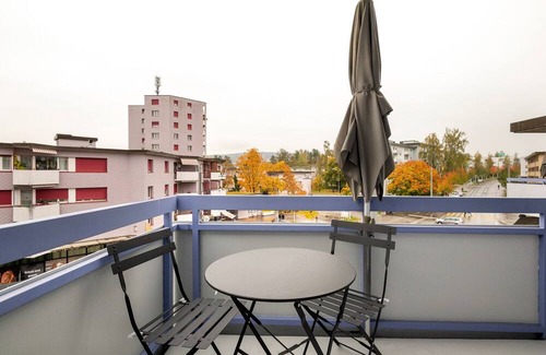 Dietikon District Apartment | Blueground | Dietikon, balcony, nr Park