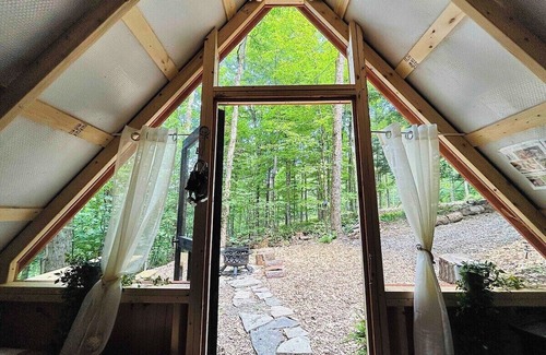 Sidney Cabin | Nama-Stay | A-Frame Glamping Site