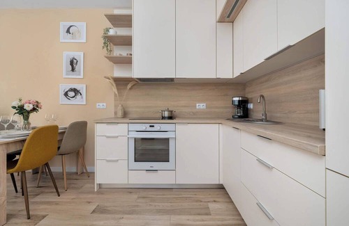 Srodmiescie Apartment | Mieszczańska 16 Wrocław | Cosy Studio Near the River with Parking and Balcony