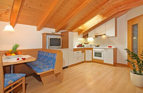 Valle Aurina Apartment | Apartment 'Obermairhof Morgentau' with Mountain View, Shared Terrace and Wi-Fi