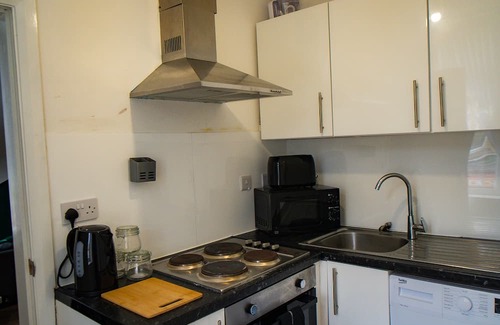 Huddersfield Apartment | Firdaus Hideaway - Meadow Studio