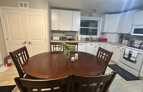 Manitoulin District Cottage | Lilly Lakehouse, Waterfront Cottage in Kagawong, Manitoulin Island