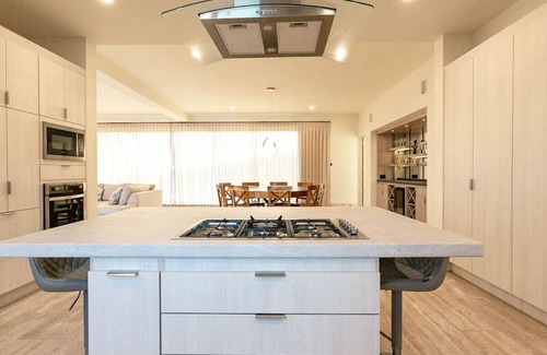 Cabo Bello Villa | Luxurious Villa Spacious & Private heated Pool Steps from Beach