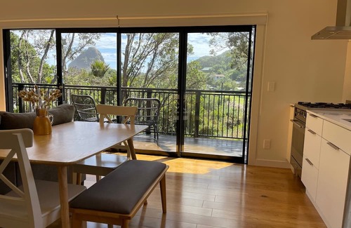 Piha House | "Ruruwai" Perfect Piha Beach getaway