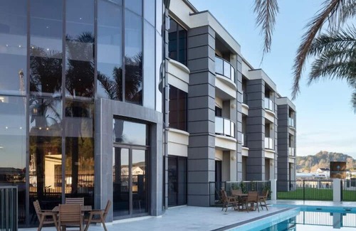 Gisborne Apartment | Studio Apartment 600m to CBD