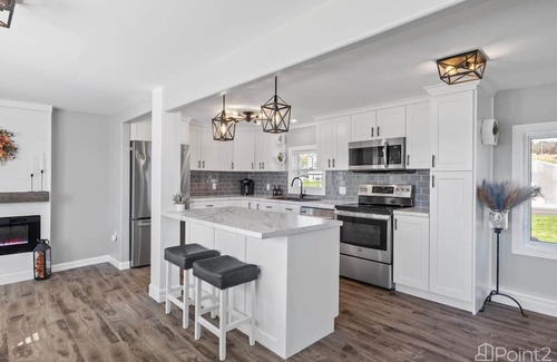 Saint Peters Bay Cottage | Beautiful Waterfront Cottage in the Heart of St. Peters Bay