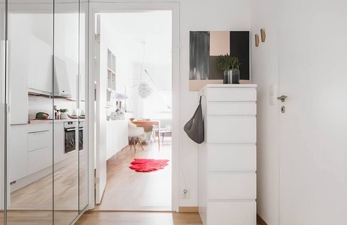 Arstad Apartment | Modern, space-efficient apartment in central location