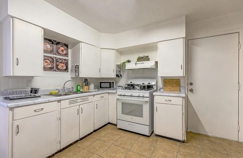 West San Antonio House | 14 Guests Alamo River Walk Zoo SeaWorld SAT